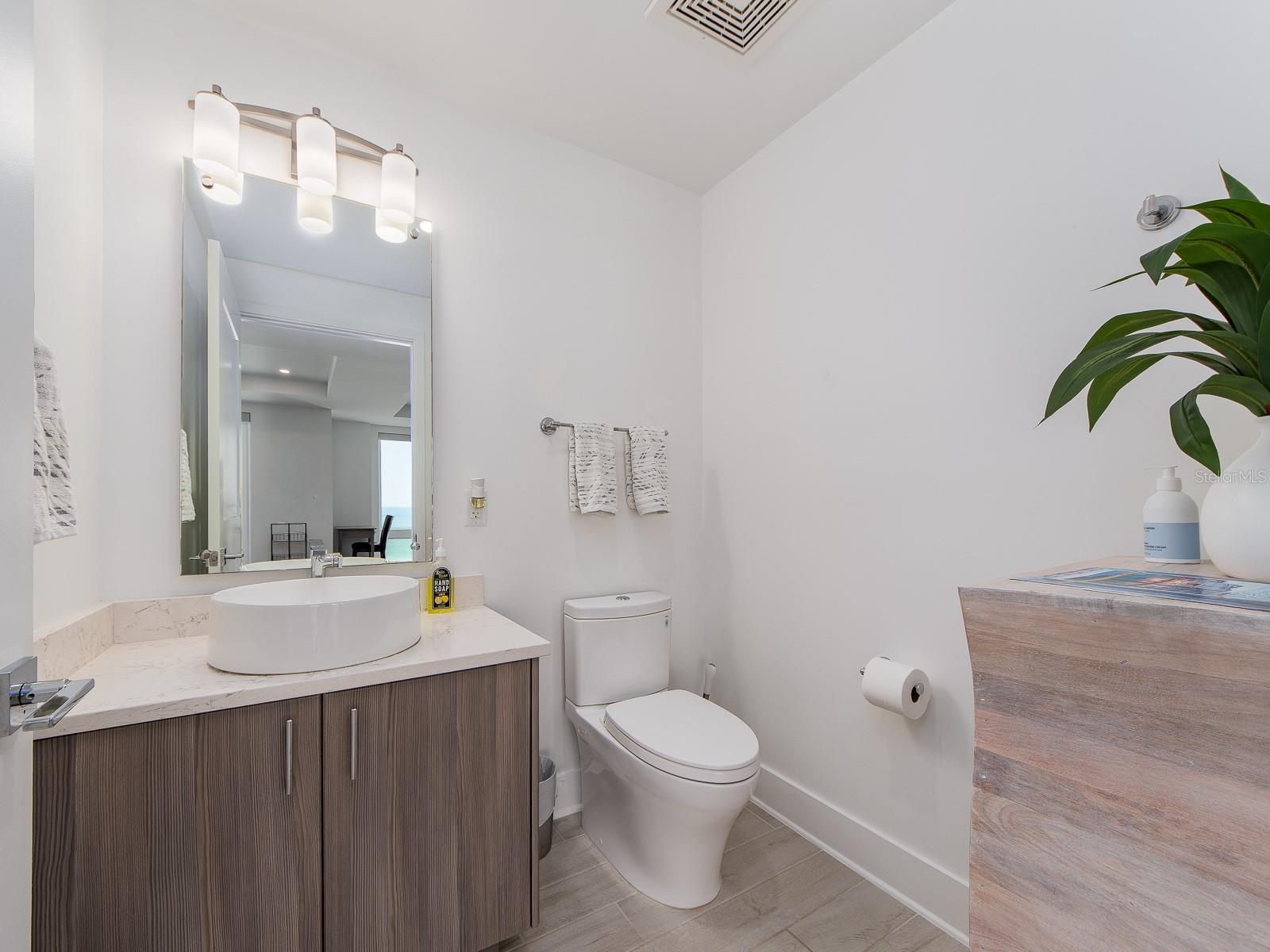PURA VIDA RESIDENCES CONDO - Residential Lease