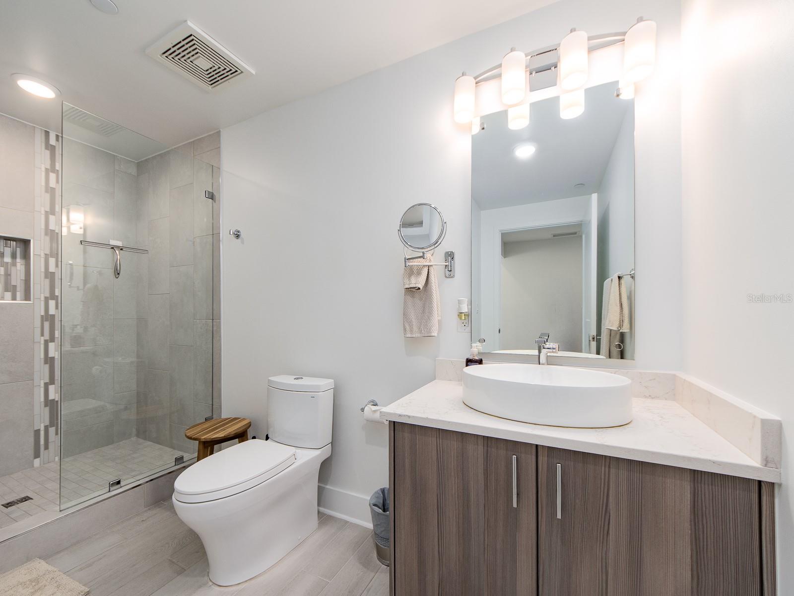 PURA VIDA RESIDENCES CONDO - Residential Lease
