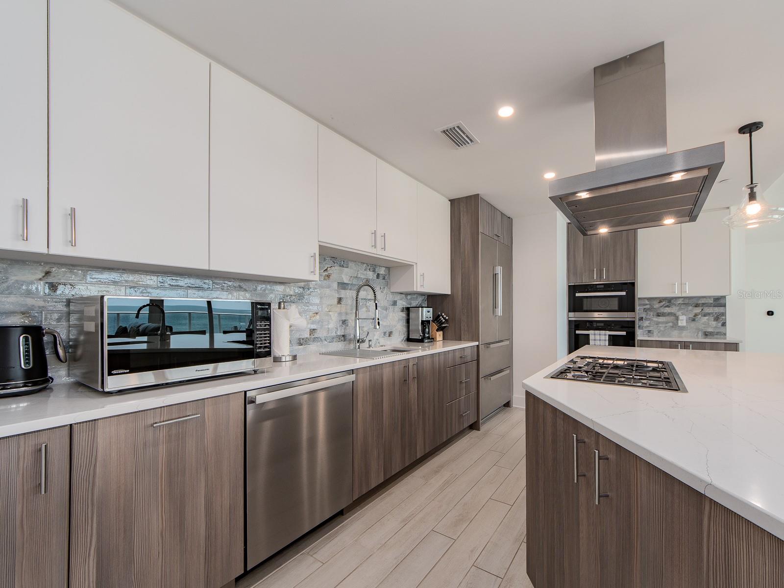 PURA VIDA RESIDENCES CONDO - Residential Lease