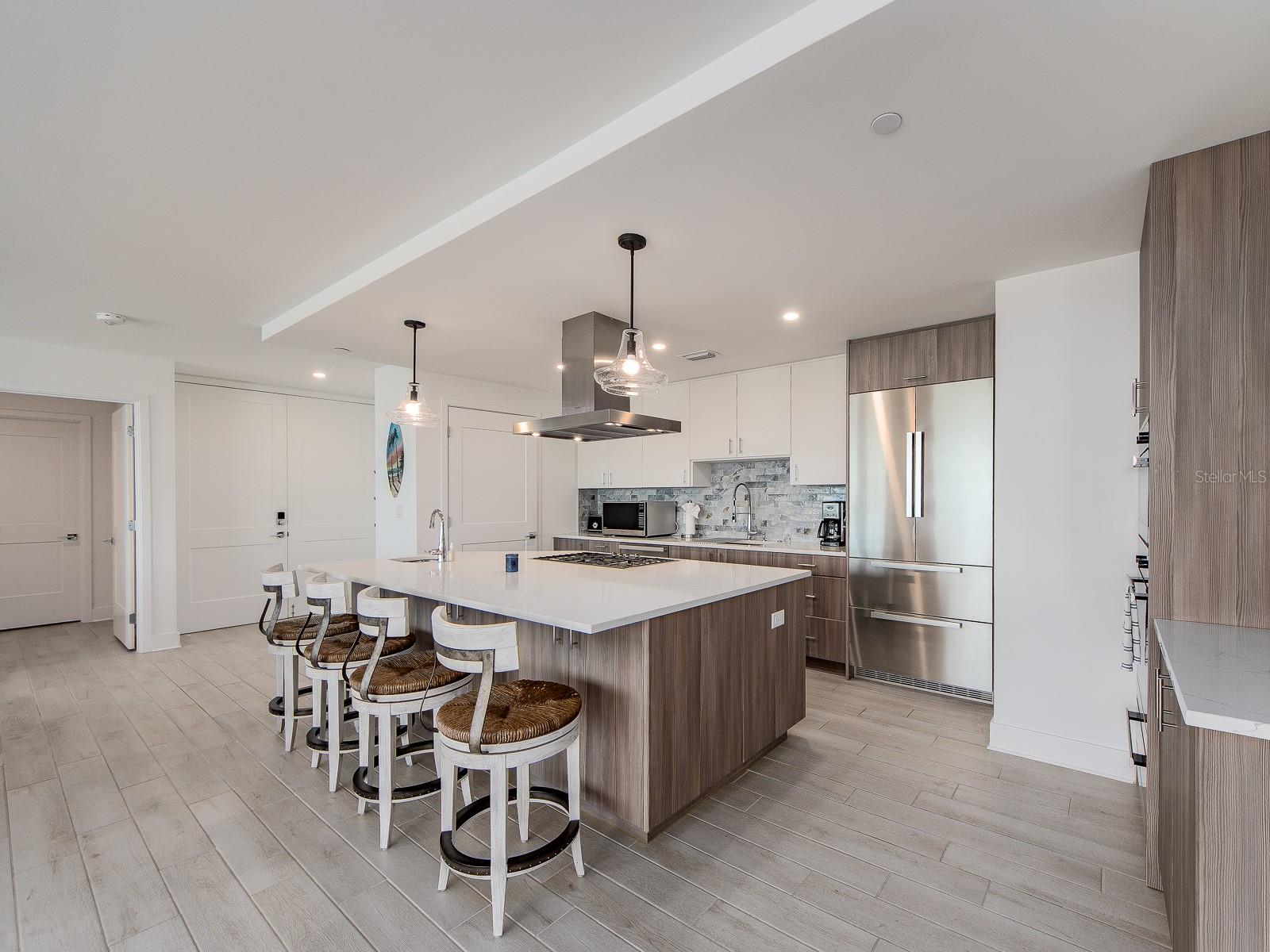 PURA VIDA RESIDENCES CONDO - Residential Lease