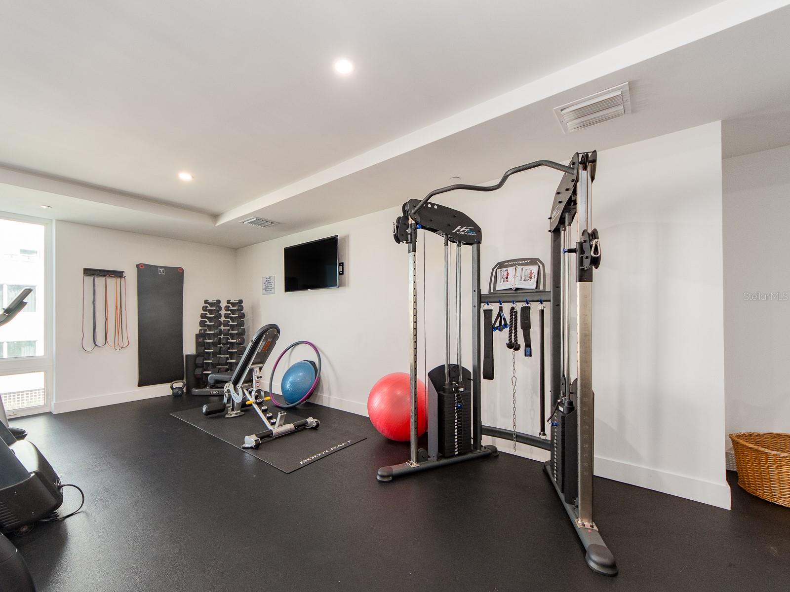 PURA VIDA RESIDENCES CONDO - Residential Lease