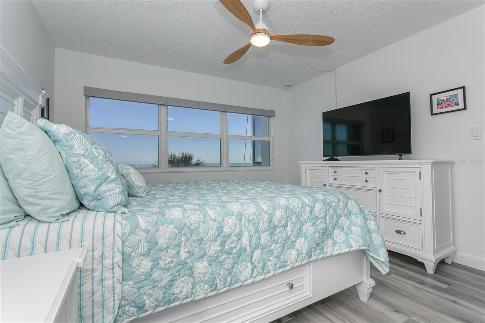 VENICE SANDS - Residential