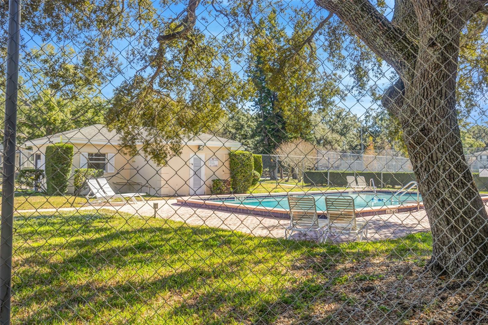 RAINTREE MANOR HOMES CONDOMINI - Residential