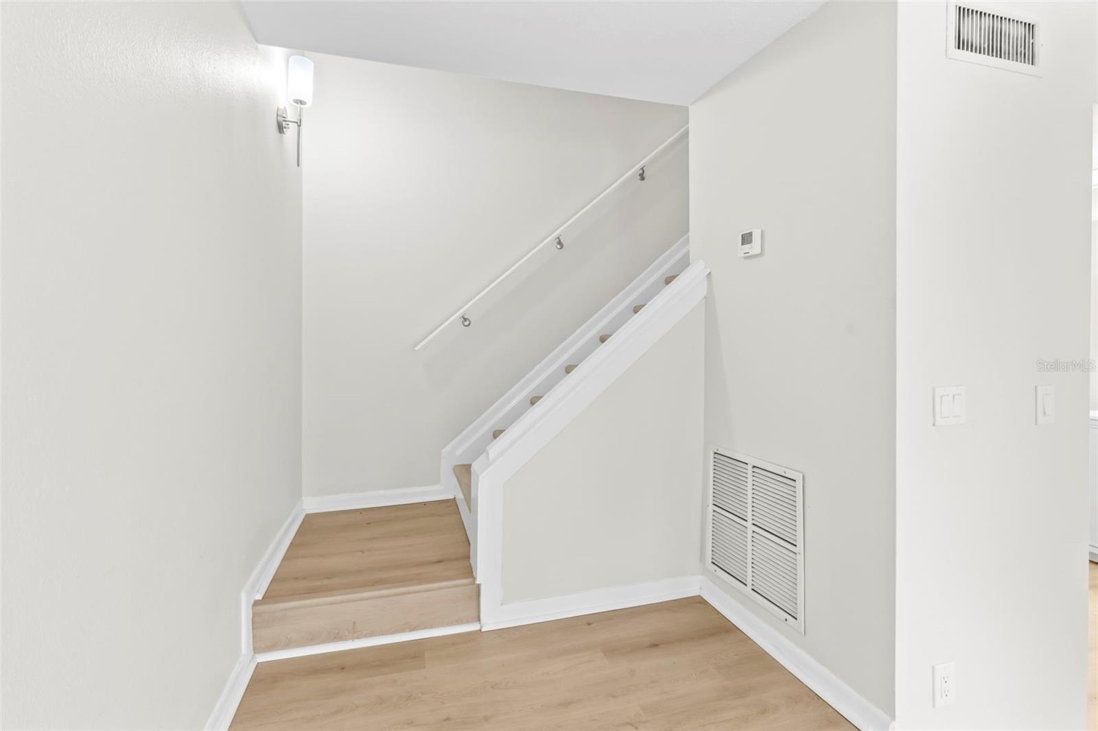 RAINTREE MANOR HOMES CONDOMINI - Residential