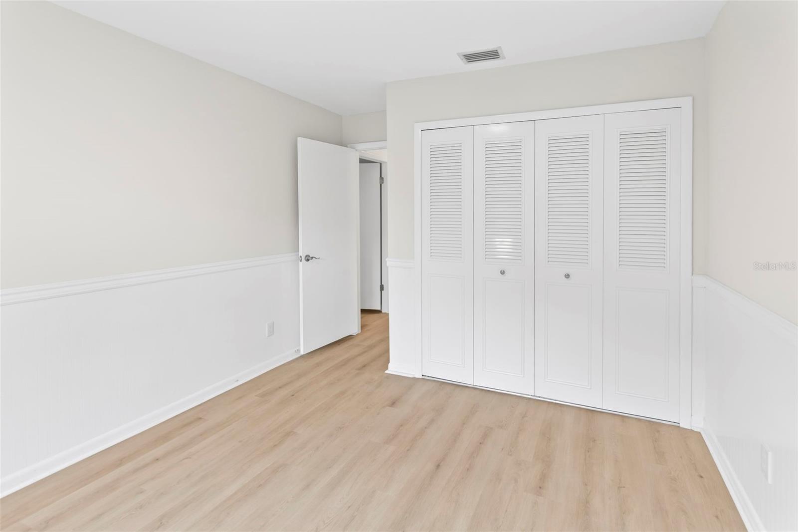 RAINTREE MANOR HOMES CONDOMINI - Residential