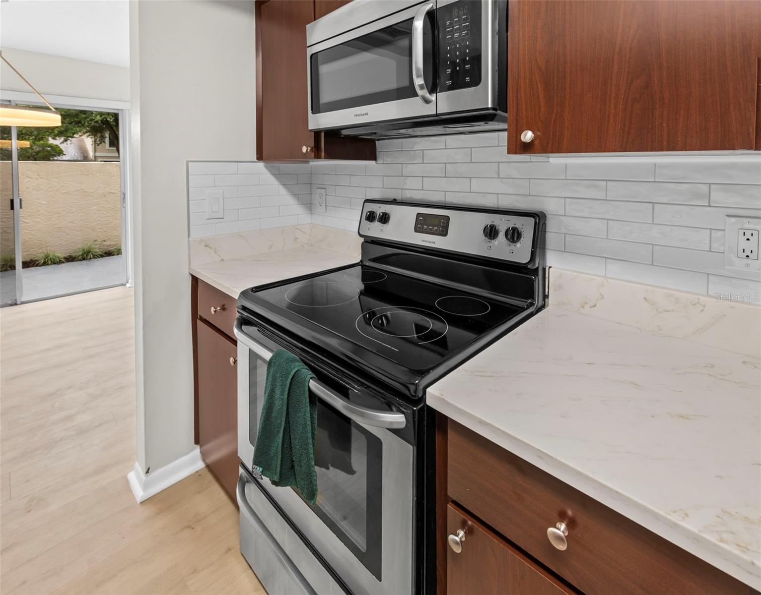 RAINTREE MANOR HOMES CONDOMINI - Residential
