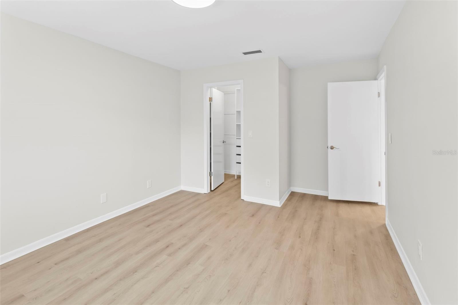 RAINTREE MANOR HOMES CONDOMINI - Residential