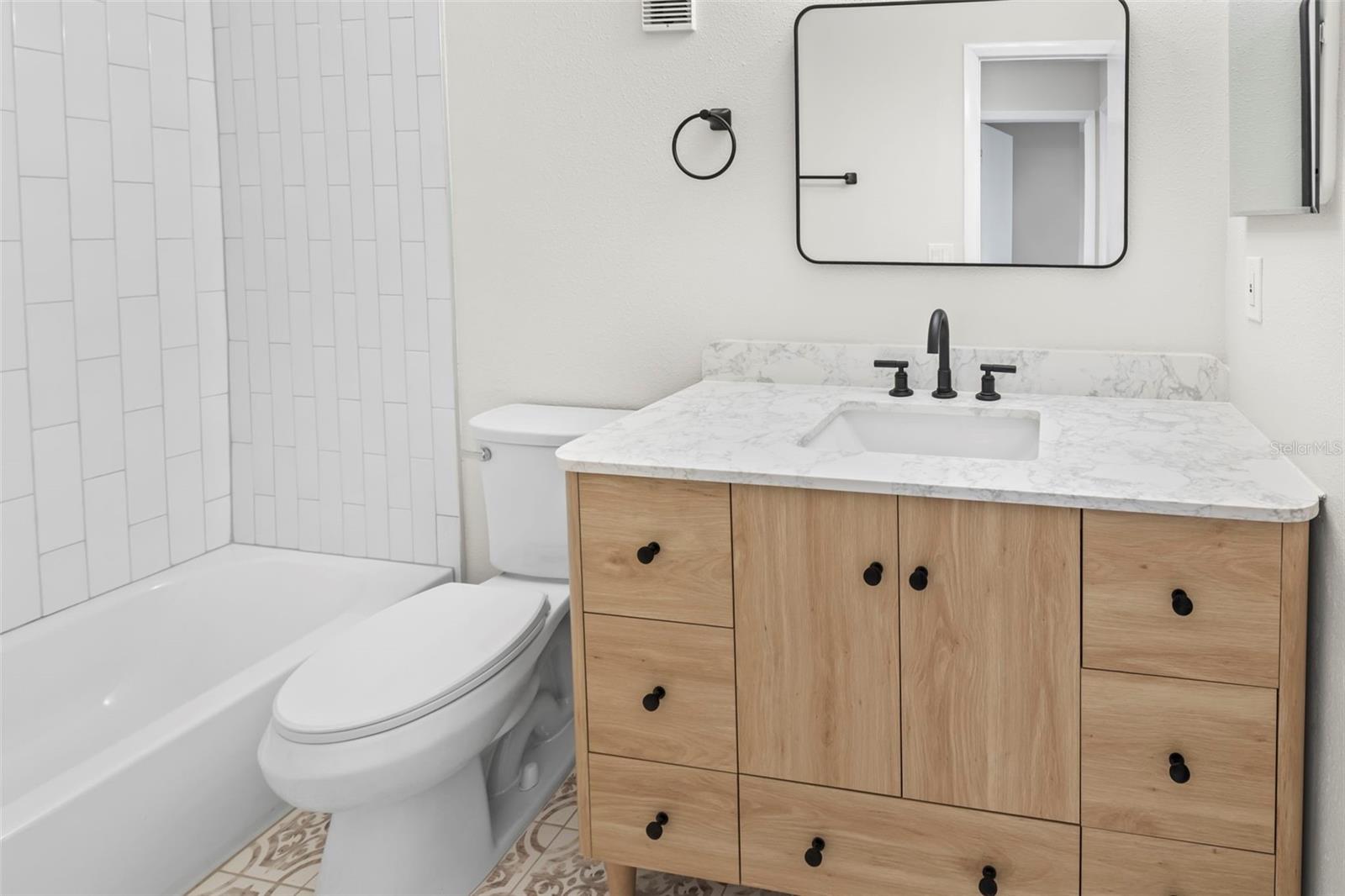 RAINTREE MANOR HOMES CONDOMINI - Residential
