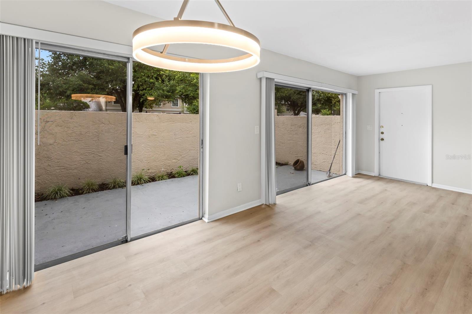 RAINTREE MANOR HOMES CONDOMINI - Residential