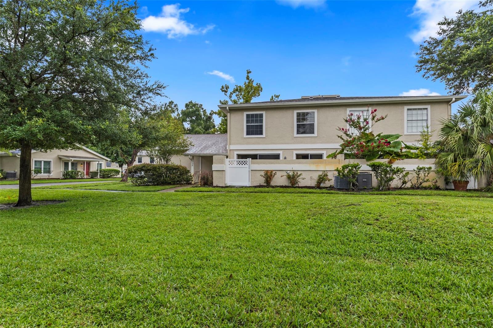 RAINTREE MANOR HOMES CONDOMINI - Residential