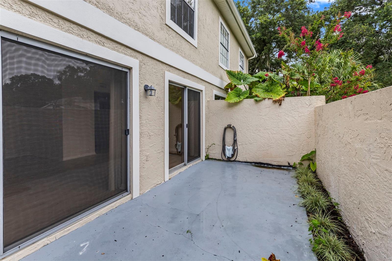 RAINTREE MANOR HOMES CONDOMINI - Residential