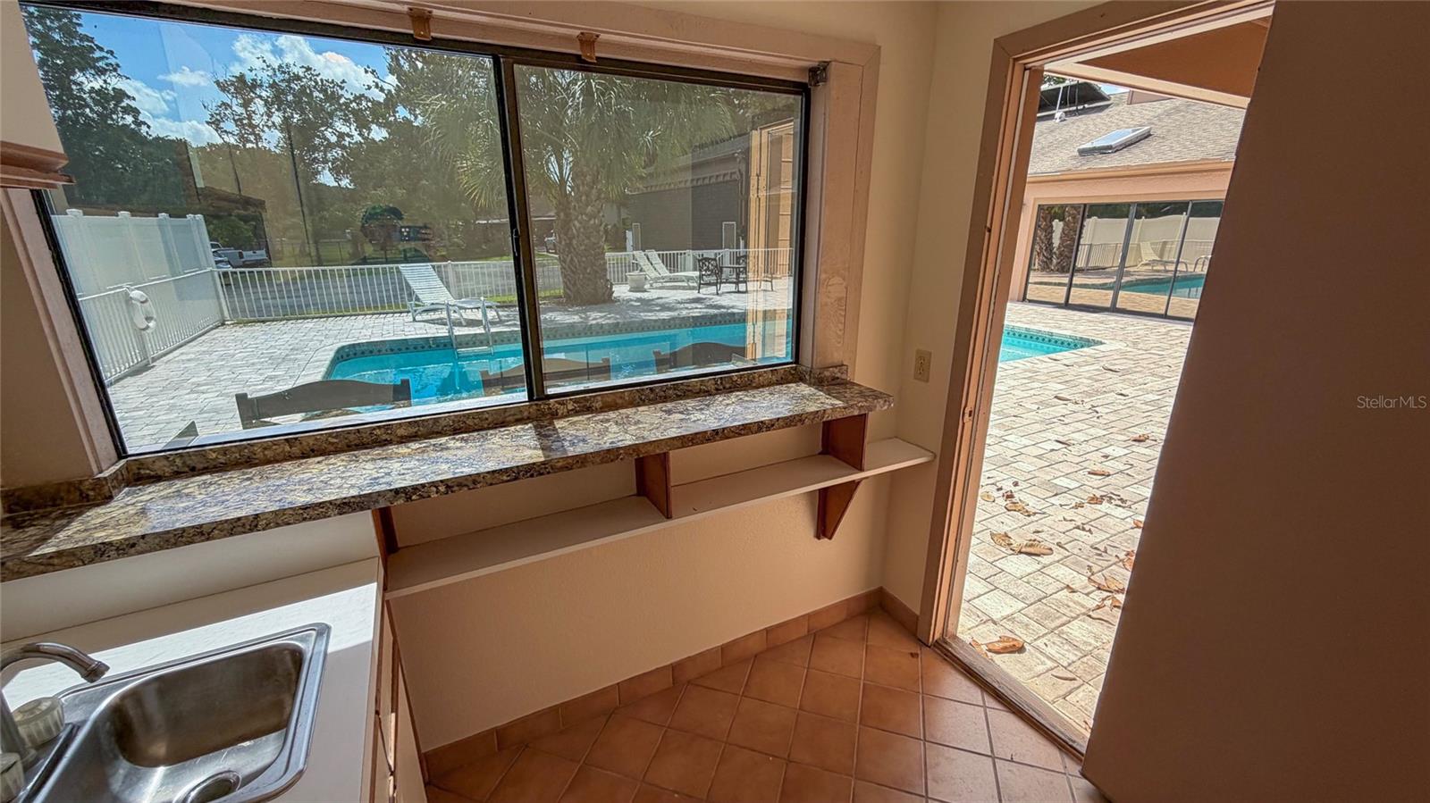 HIDDEN LAKE ESTATES - Residential Lease