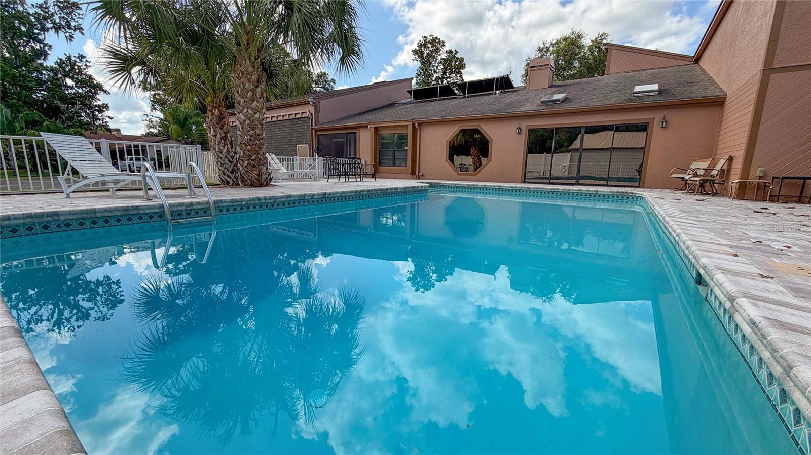 HIDDEN LAKE ESTATES - Residential Lease