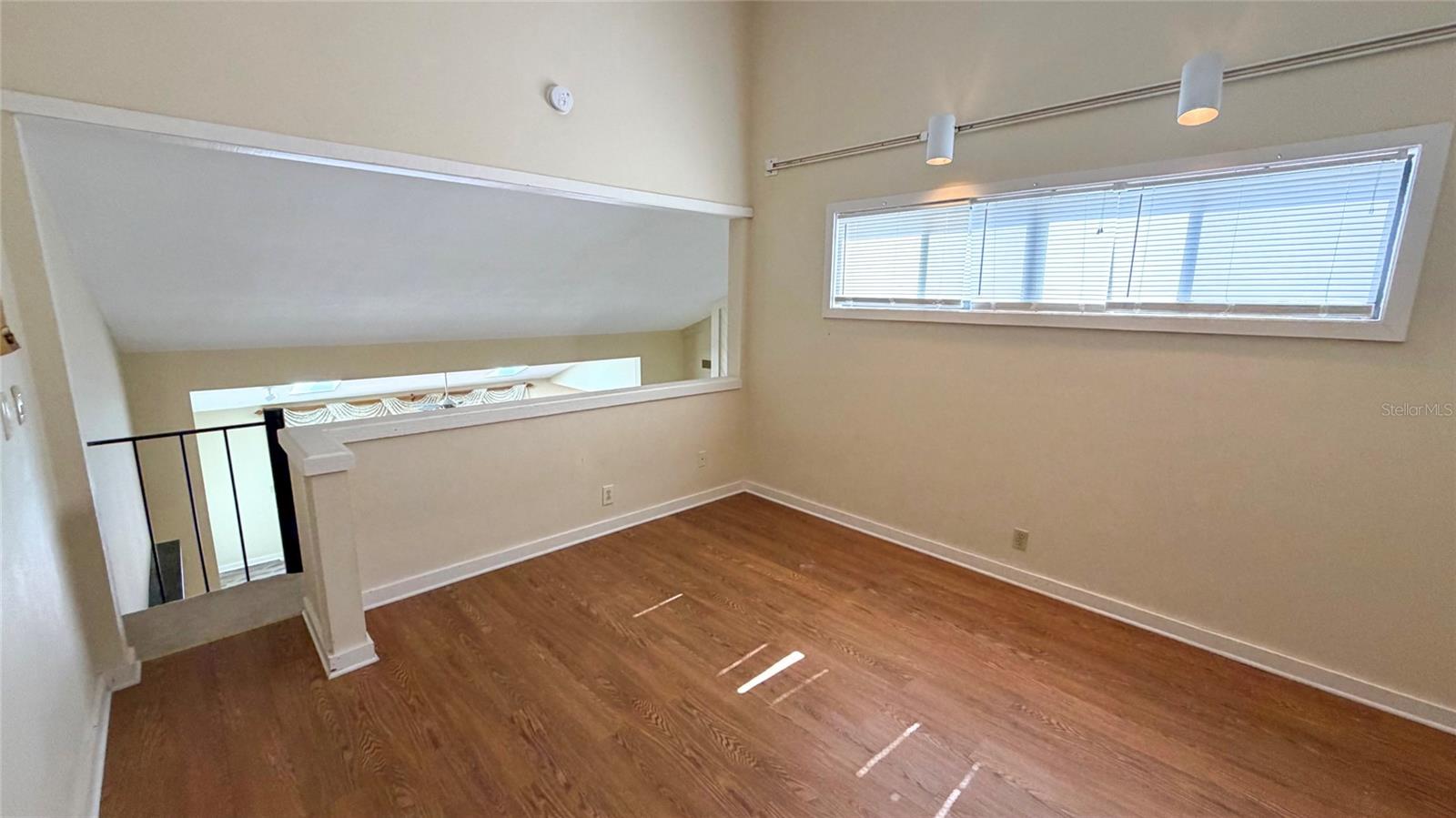 HIDDEN LAKE ESTATES - Residential Lease