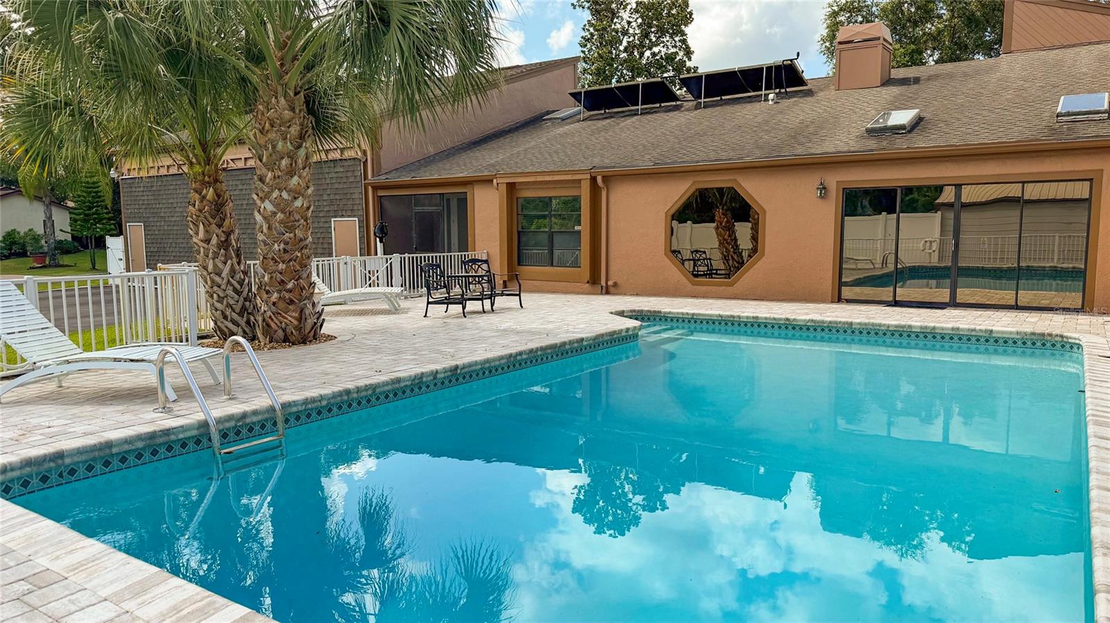HIDDEN LAKE ESTATES - Residential Lease