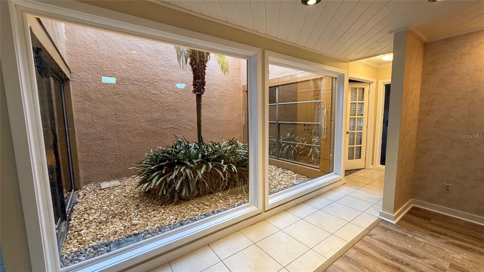 HIDDEN LAKE ESTATES - Residential Lease