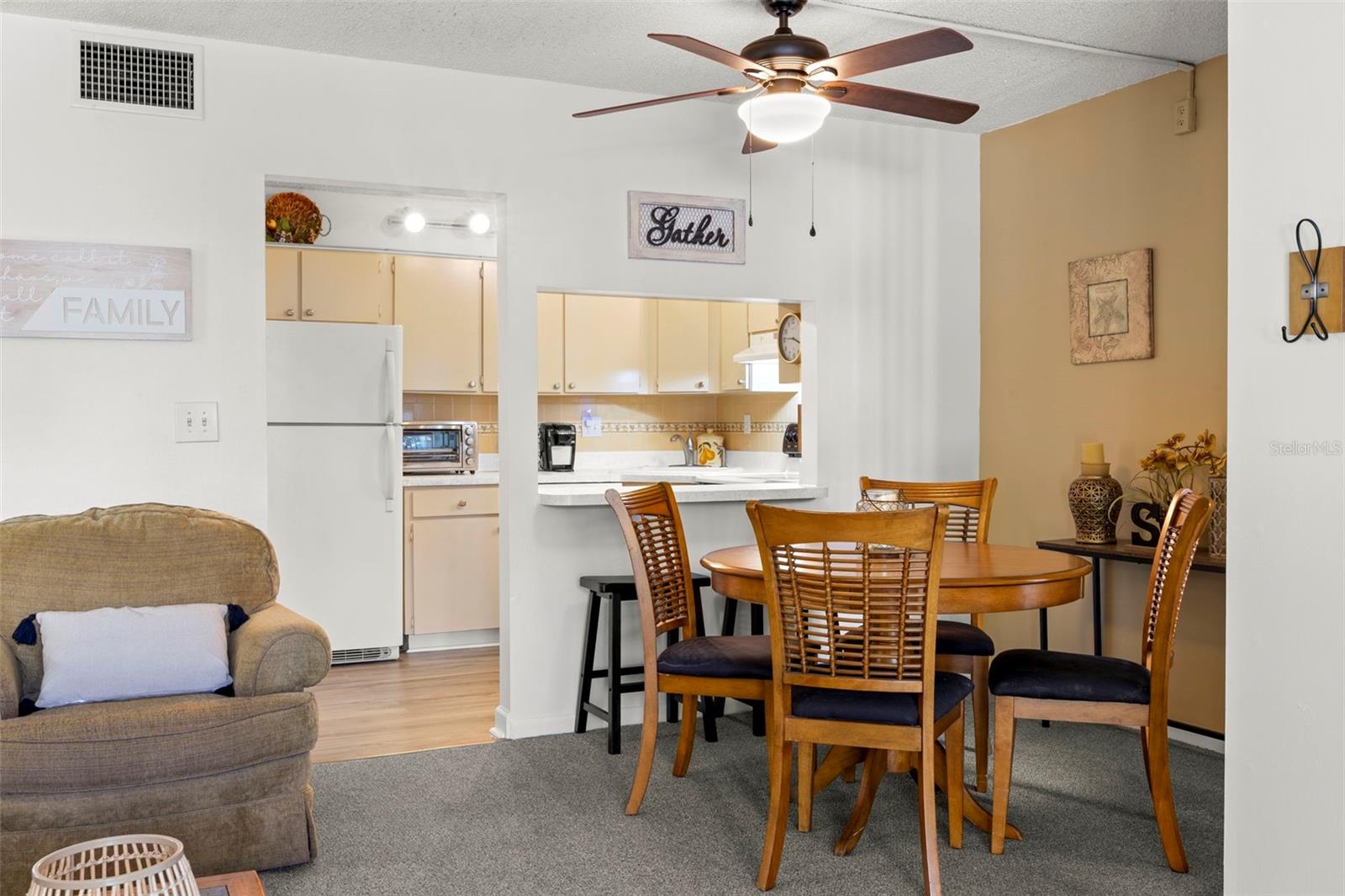 PINE RIDGE AT LAKE TARPON VILLAGE - Residential