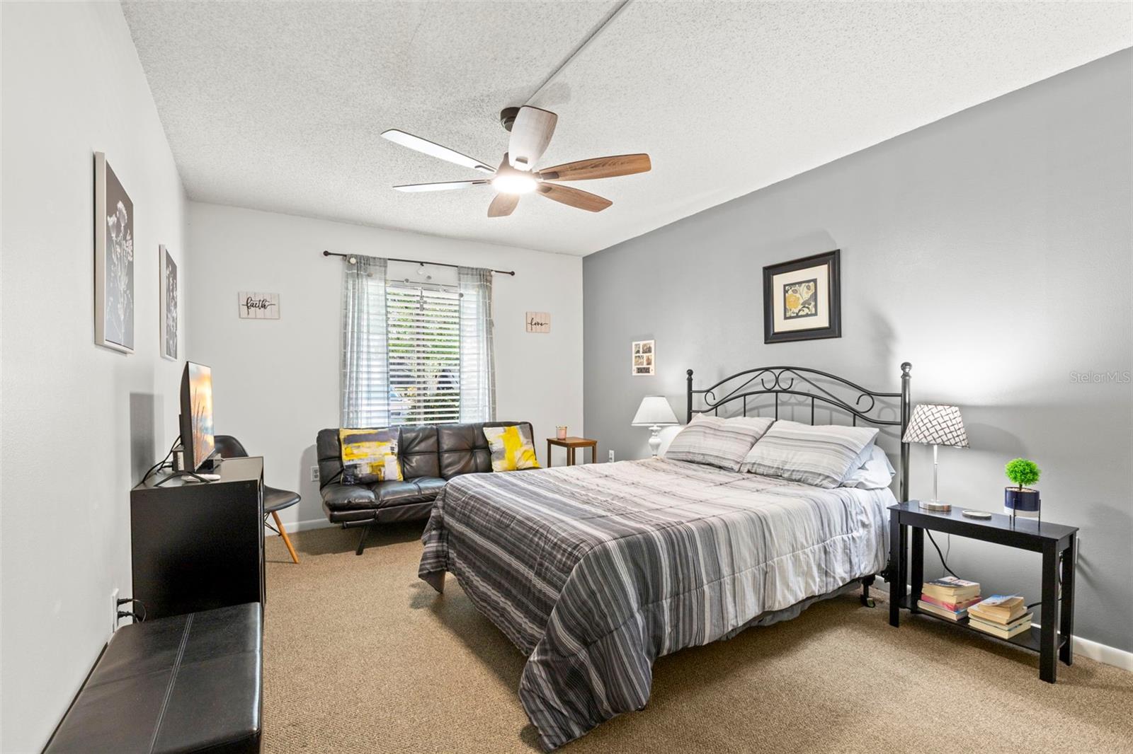 PINE RIDGE AT LAKE TARPON VILLAGE - Residential