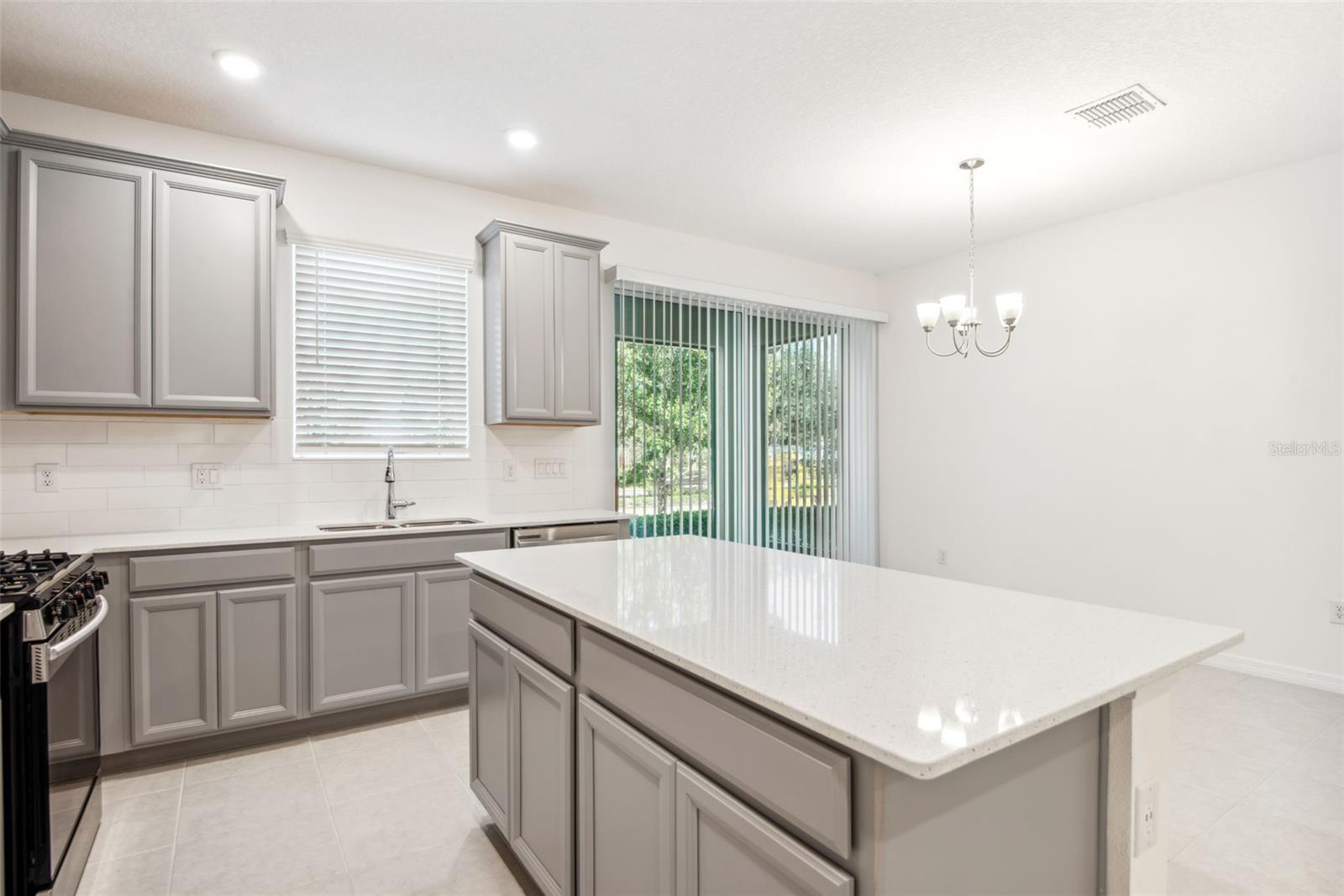 FISHHAWK RANCH WEST TOWNHOMES - Residential