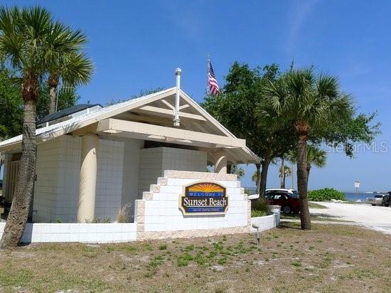 LAKE TARPON VILLAS CONDO - Residential