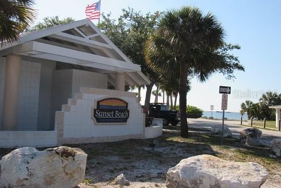 LAKE TARPON VILLAS CONDO - Residential