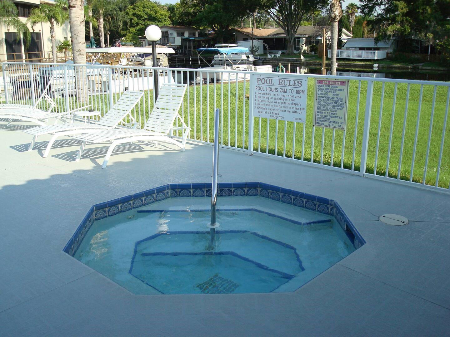 LAKE TARPON VILLAS CONDO - Residential