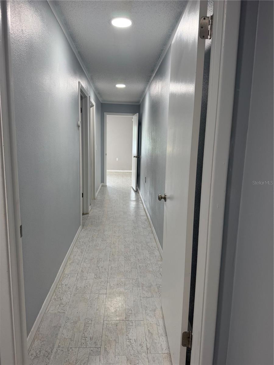 CONGRESS PARK - Commercial Lease