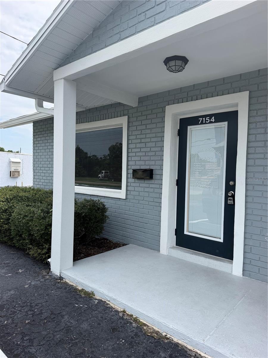 CONGRESS PARK - Commercial Lease