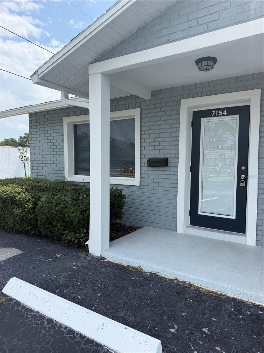CONGRESS PARK - Commercial Lease