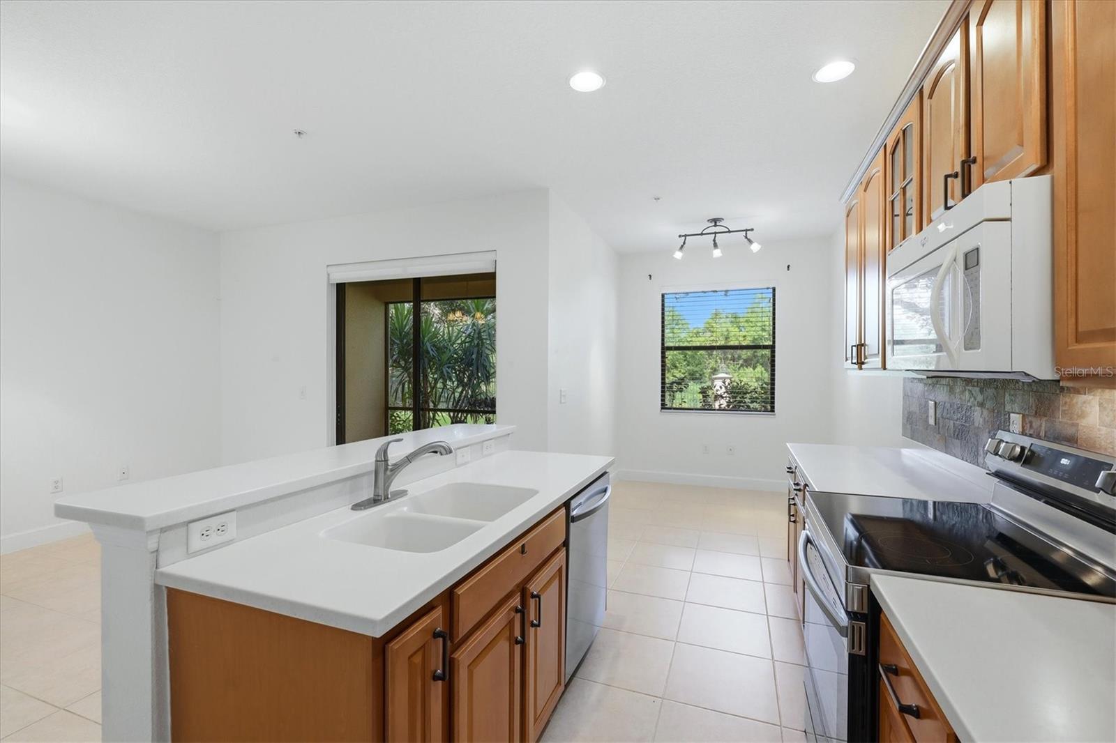 STONERIDGE PH 1 2 3 7 8 9 - Residential