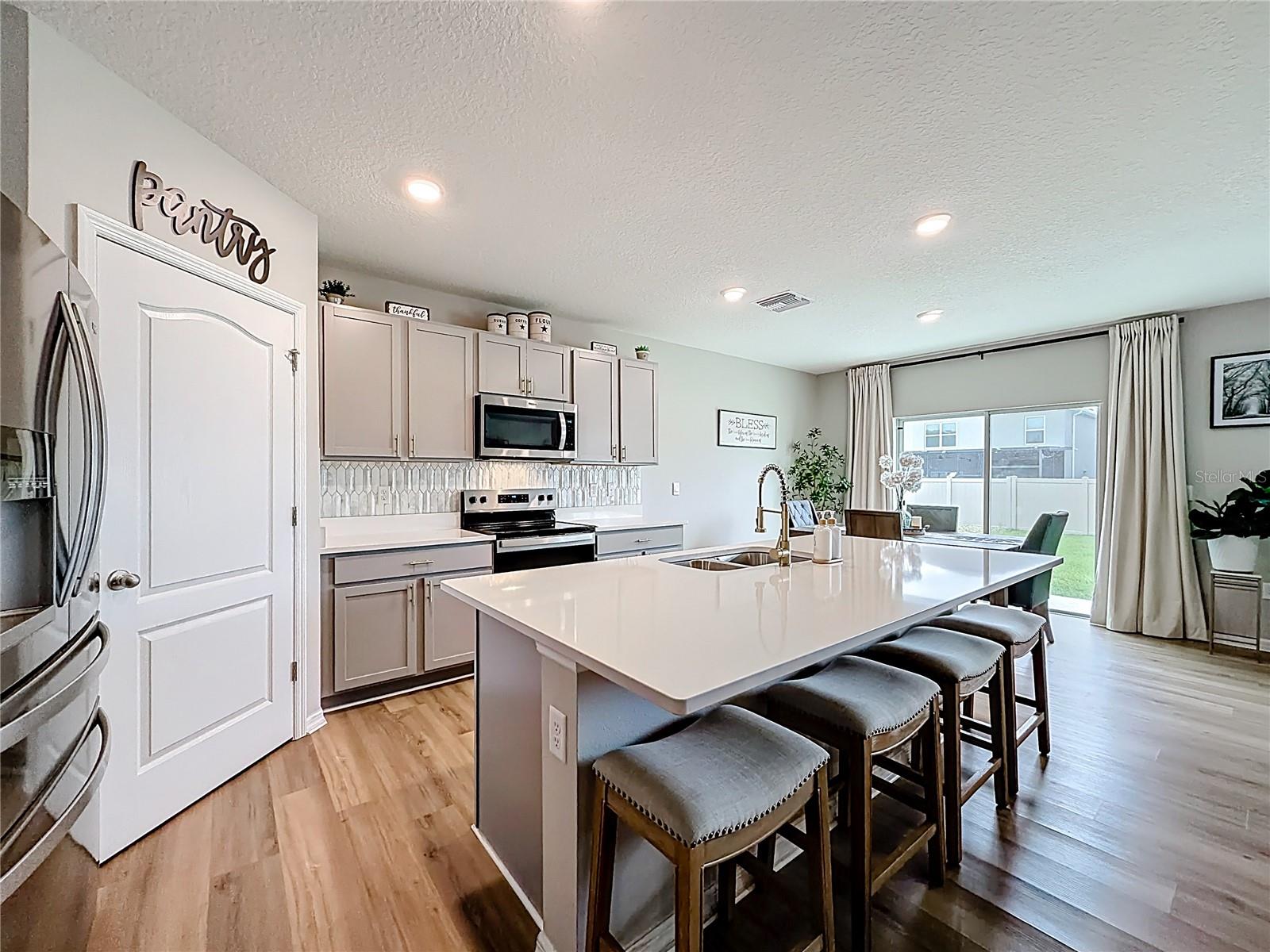 EDGEMONT - Residential