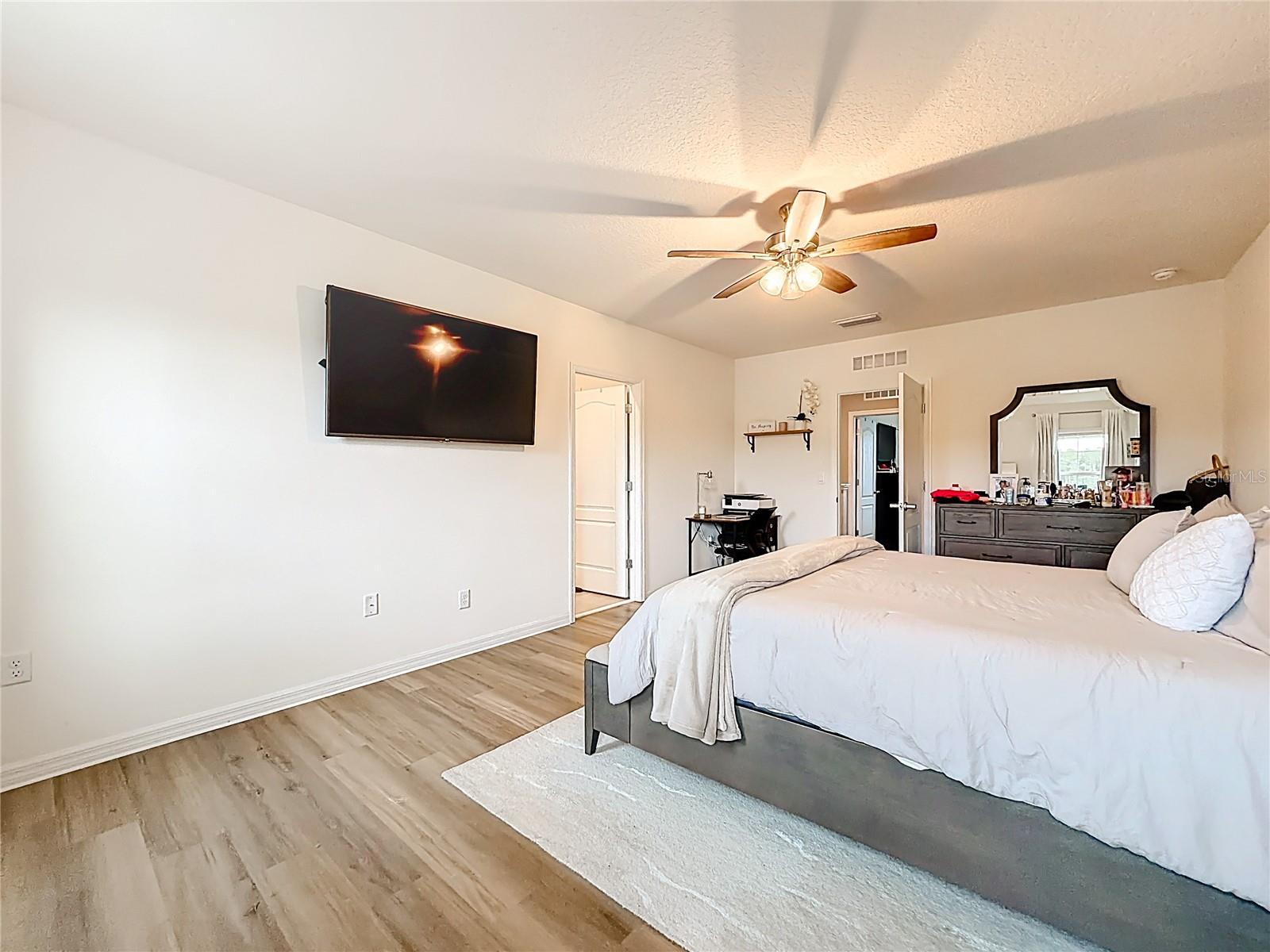 EDGEMONT - Residential