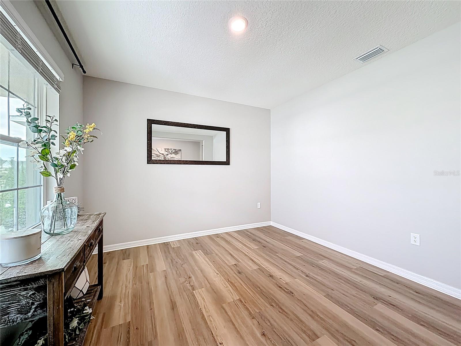 EDGEMONT - Residential
