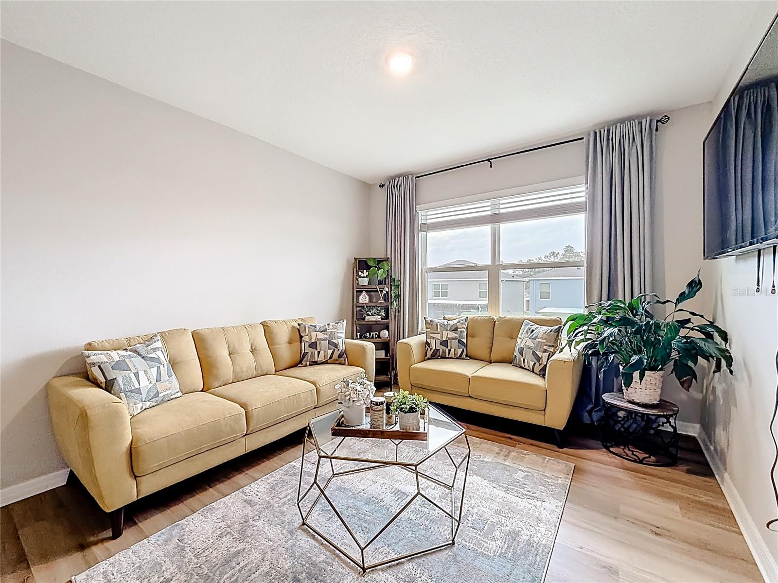 EDGEMONT - Residential