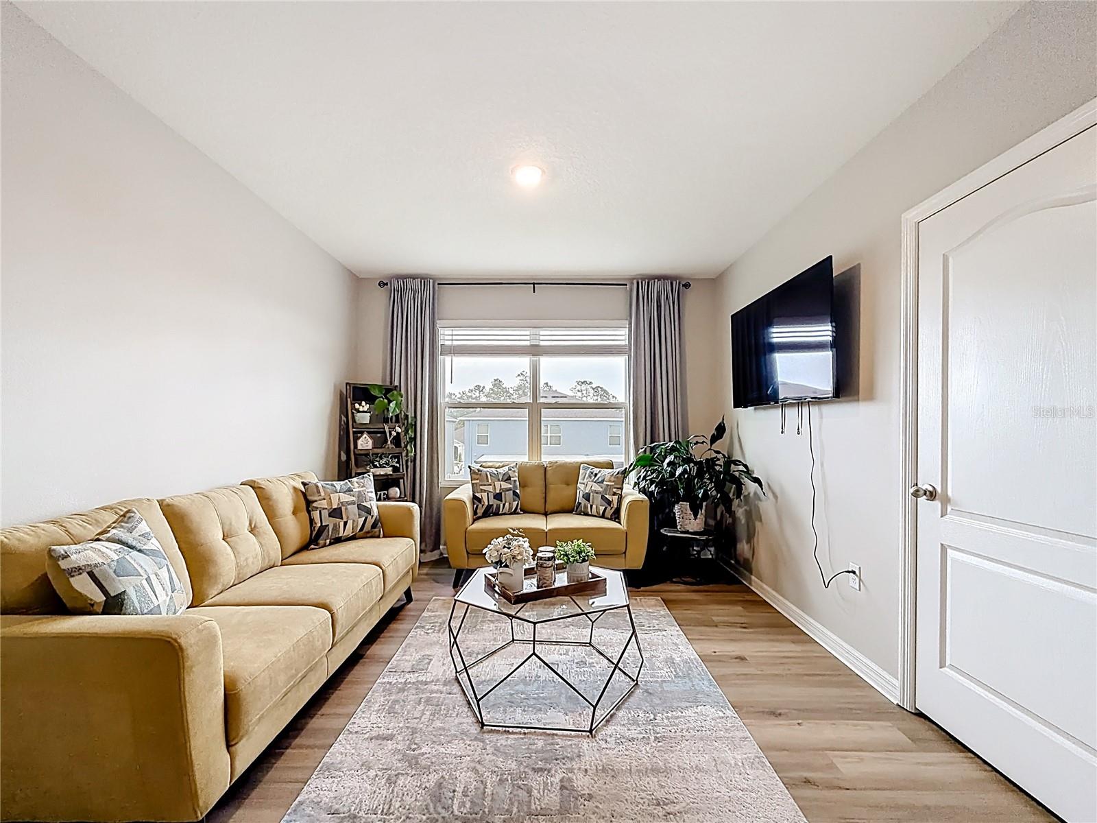 EDGEMONT - Residential