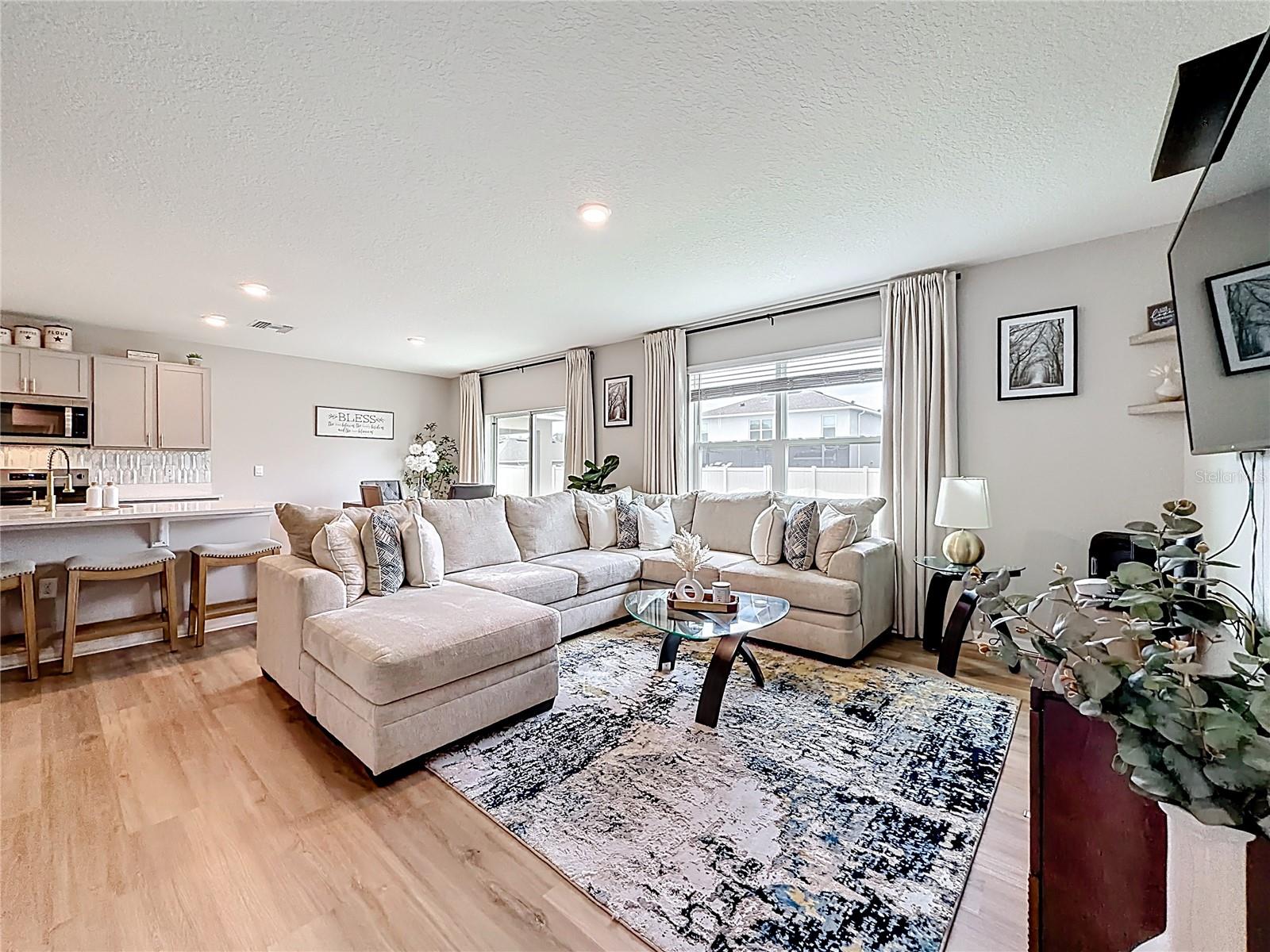 EDGEMONT - Residential
