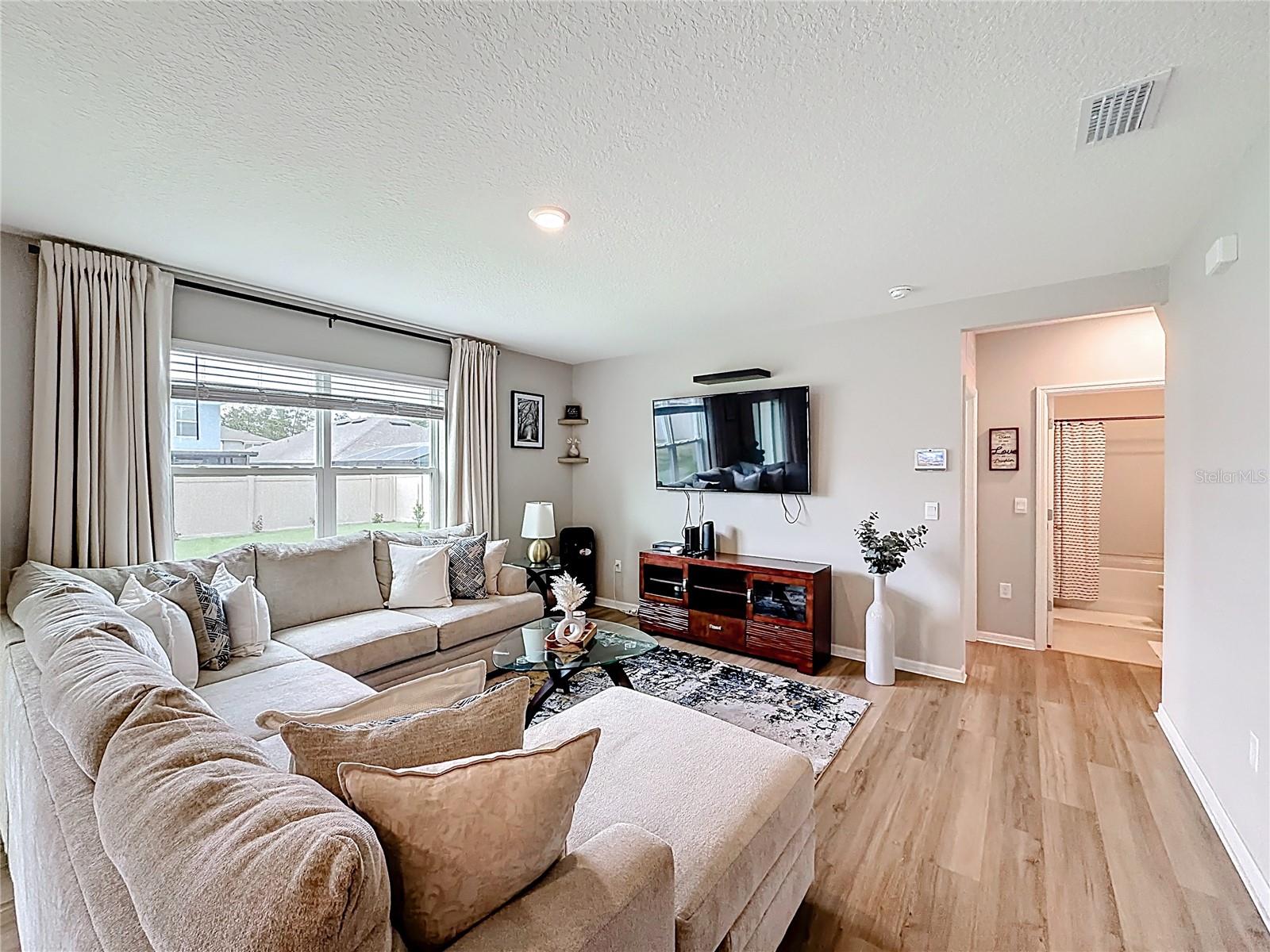 EDGEMONT - Residential