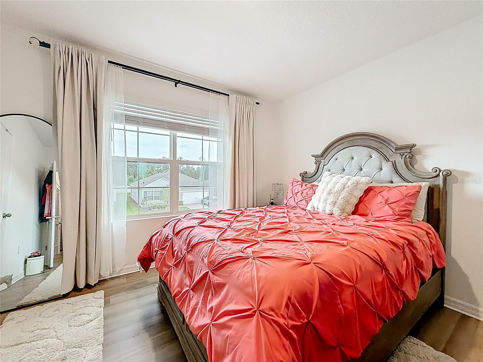 EDGEMONT - Residential