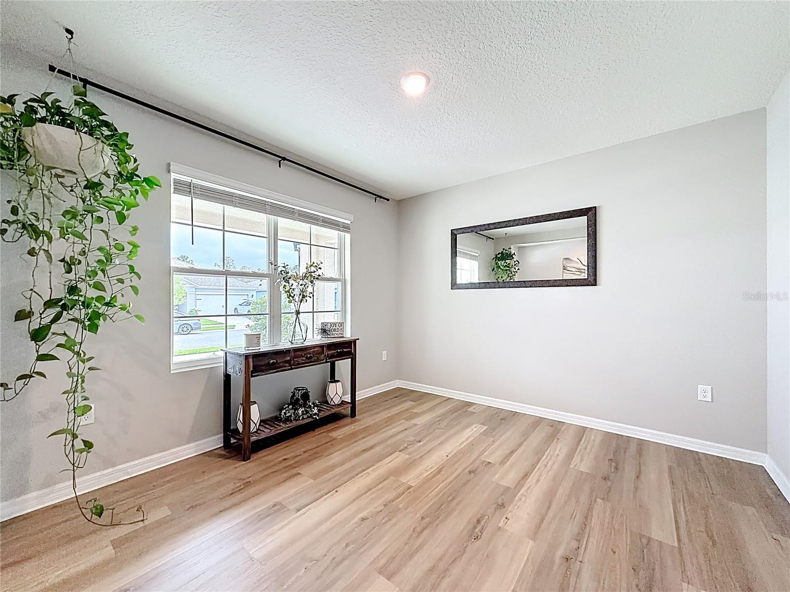 EDGEMONT - Residential