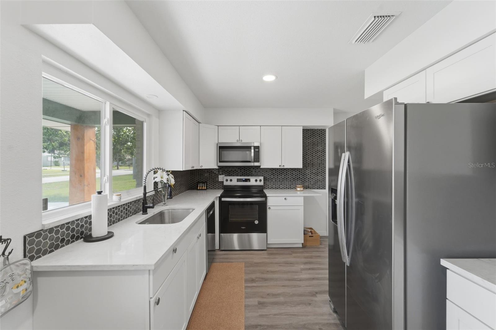BREEZEWOOD PARK UNIT 04 - Residential