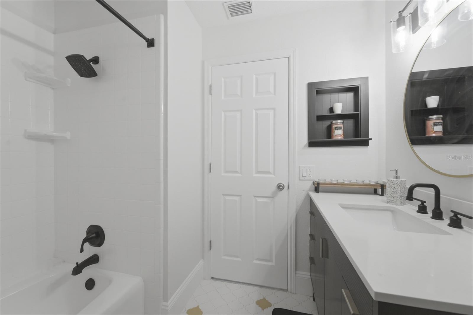 BREEZEWOOD PARK UNIT 04 - Residential