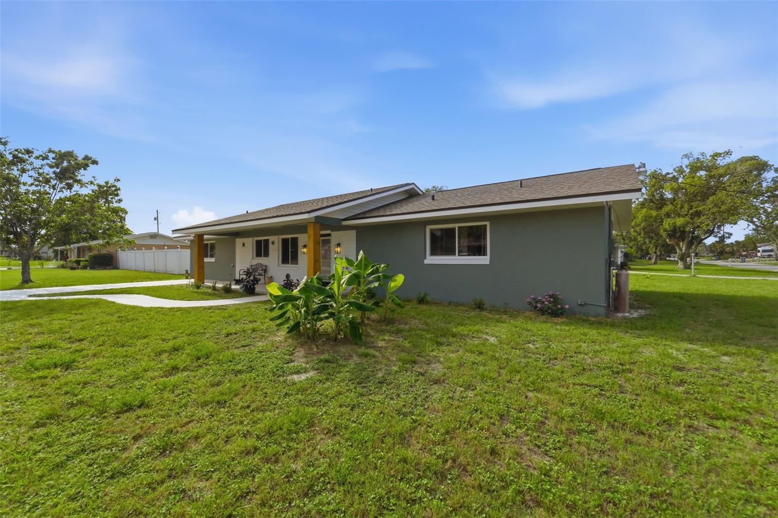 BREEZEWOOD PARK UNIT 04 - Residential