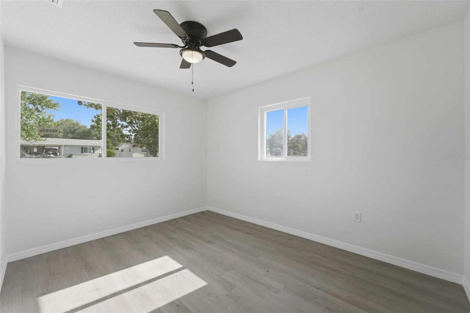 BREEZEWOOD PARK UNIT 04 - Residential