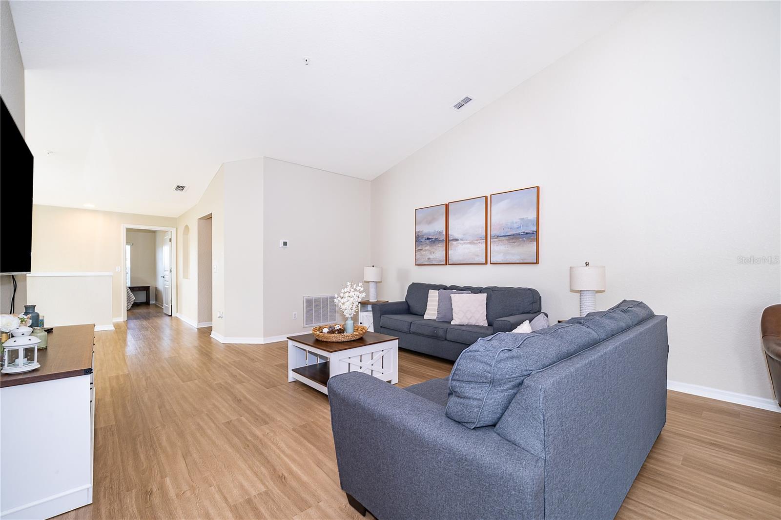 PROMENADES AT BELLATRAE CONDO PH 19 BLDG 43 - Residential
