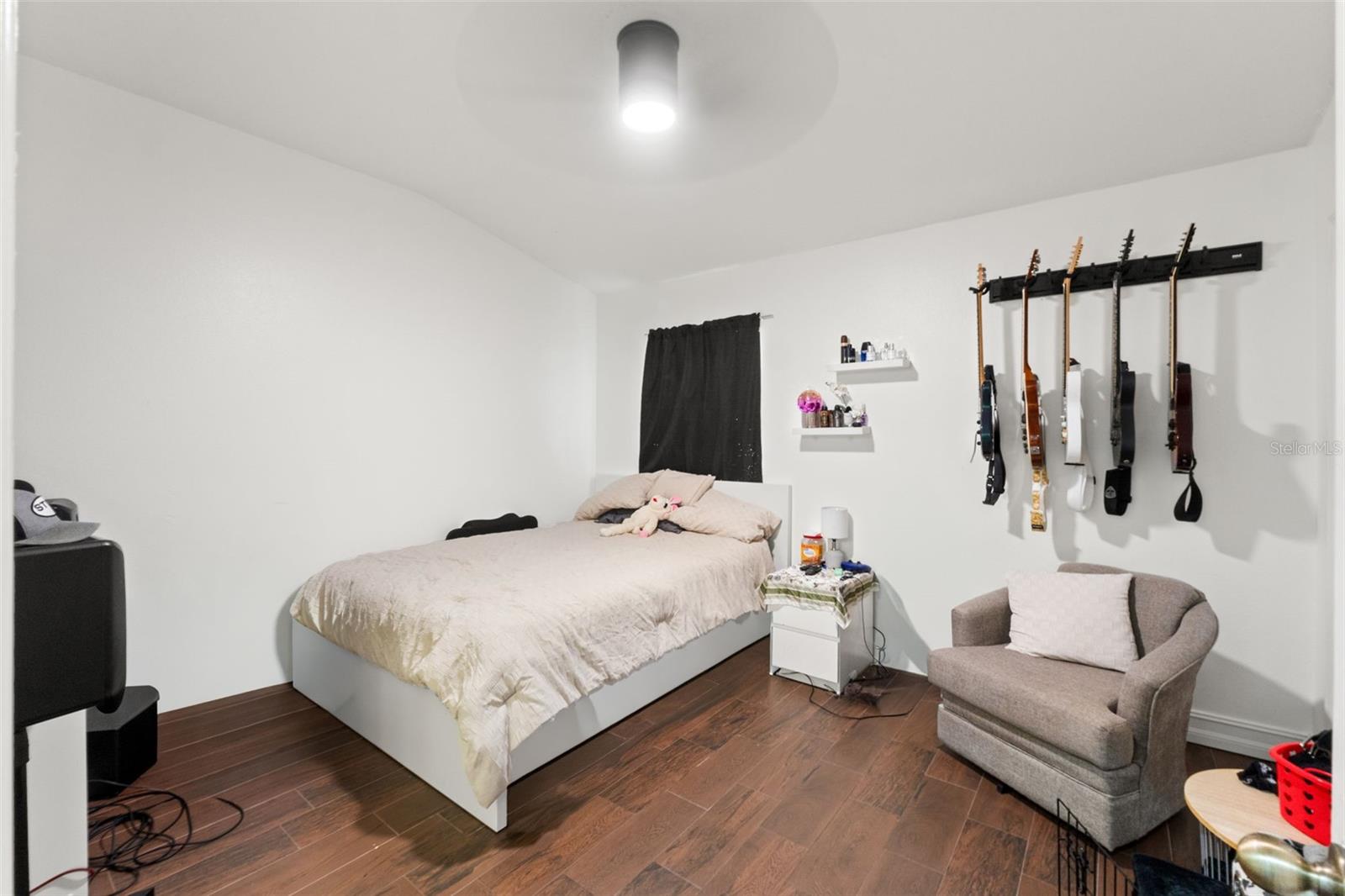 SWAN VIEW TWNHMS - Residential