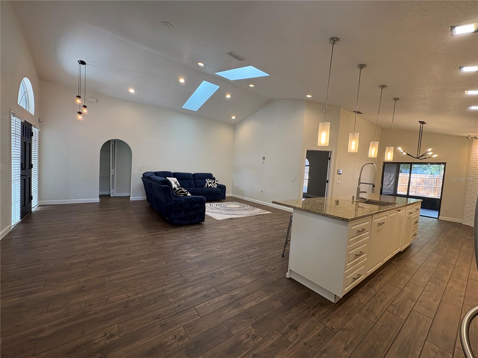 COUNTRY ADD - Residential