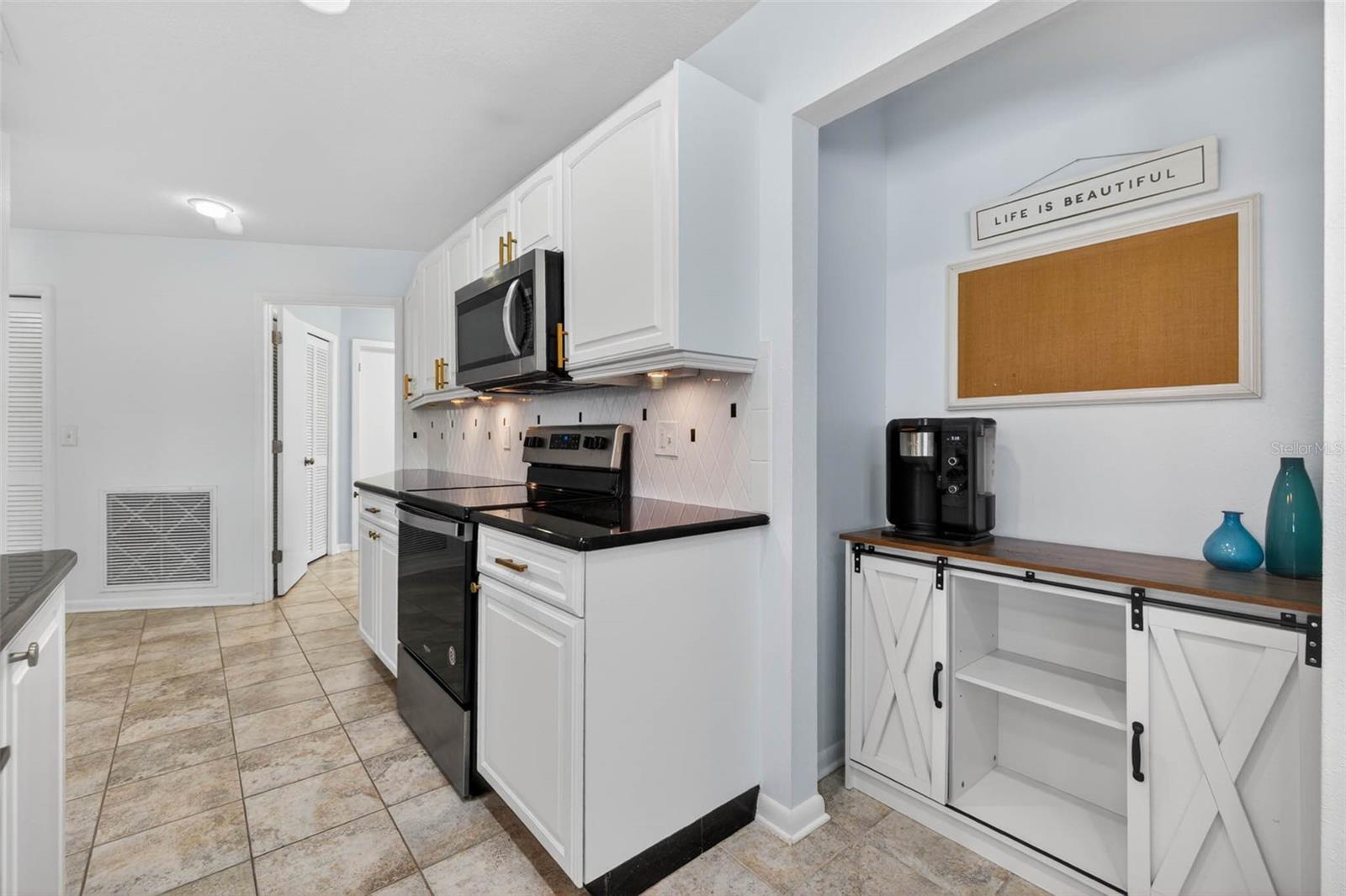 HARBOR ISLE UNIT ONE - Residential