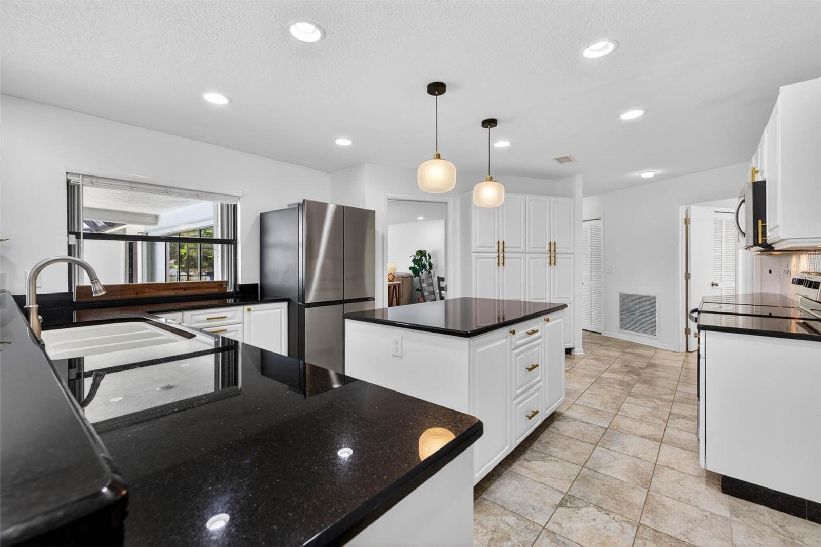 HARBOR ISLE UNIT ONE - Residential