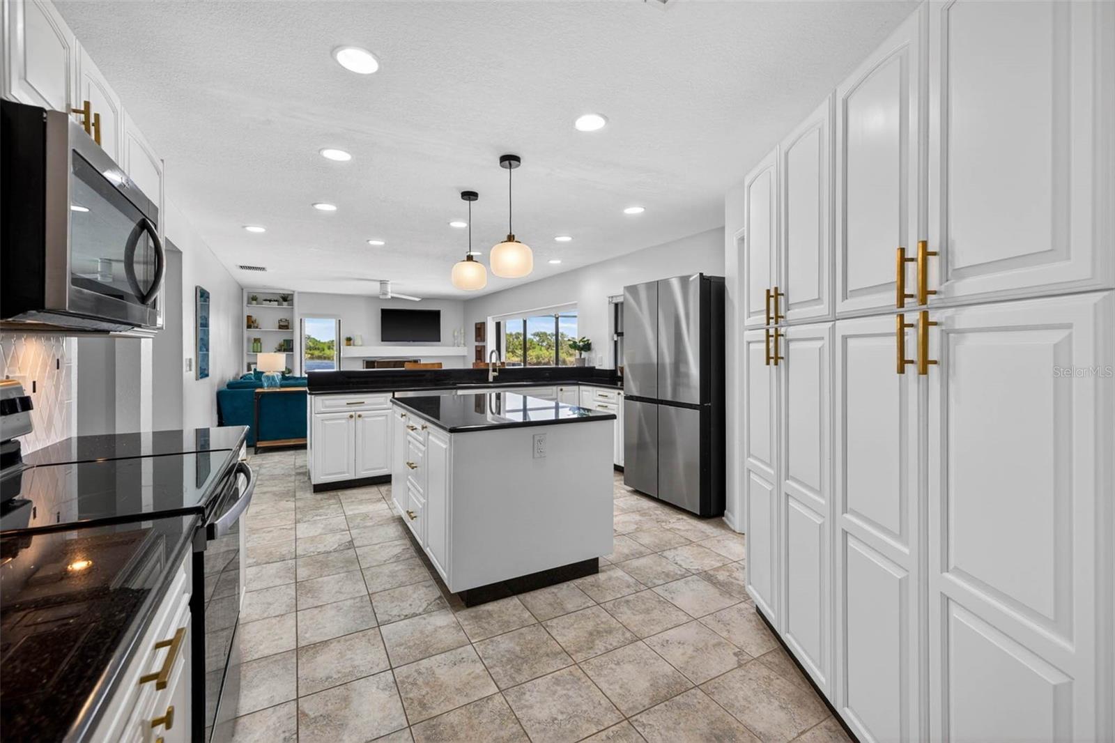 HARBOR ISLE UNIT ONE - Residential