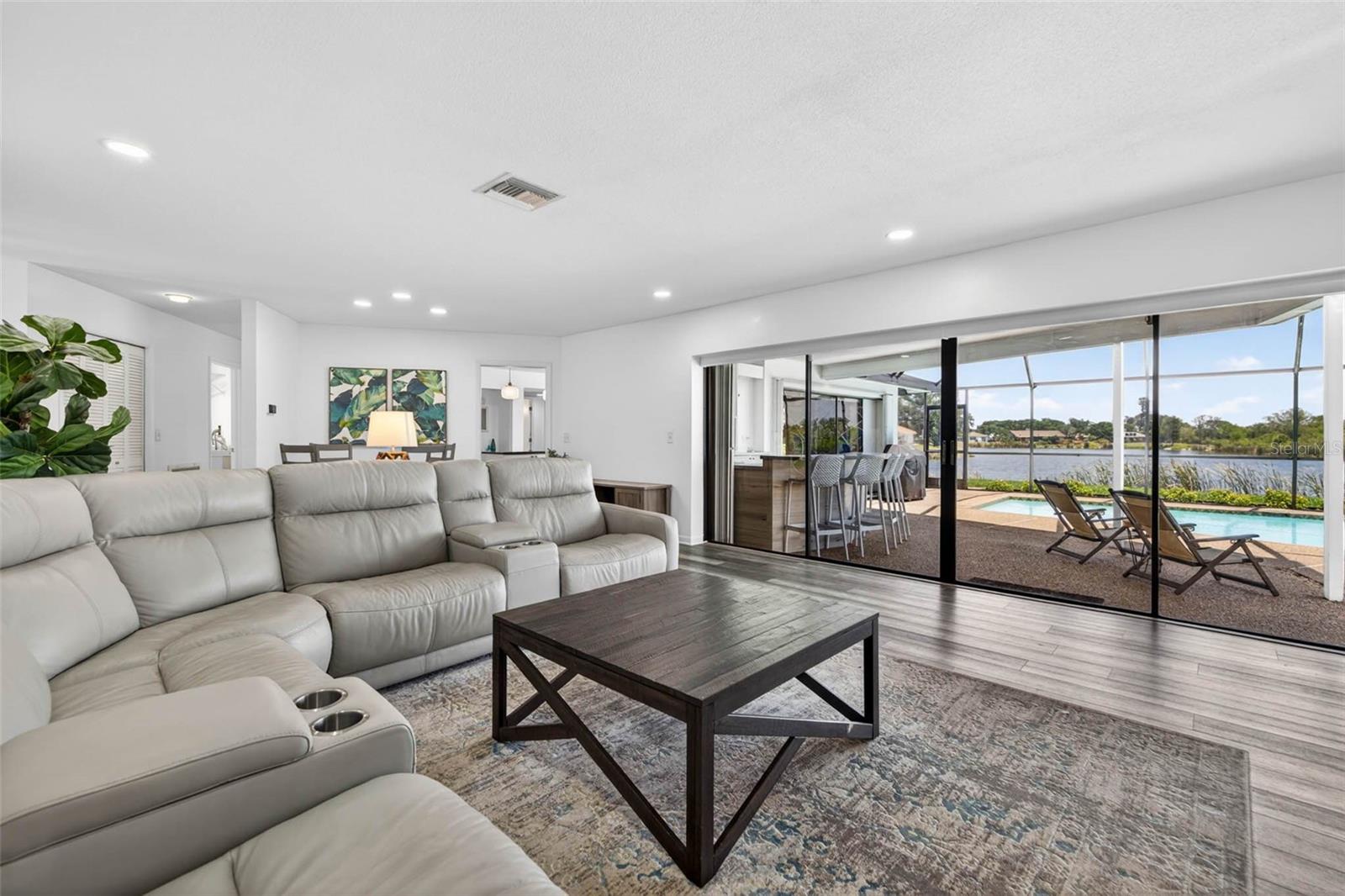 HARBOR ISLE UNIT ONE - Residential
